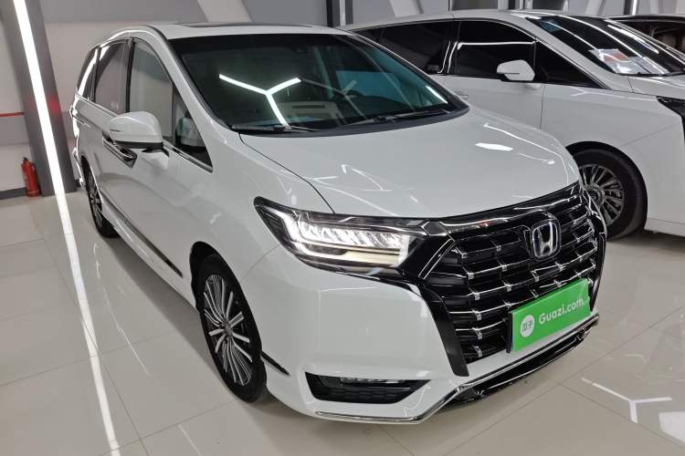 Used Honda Elysion 2022 2.0L eHEV Luxury First Edition
