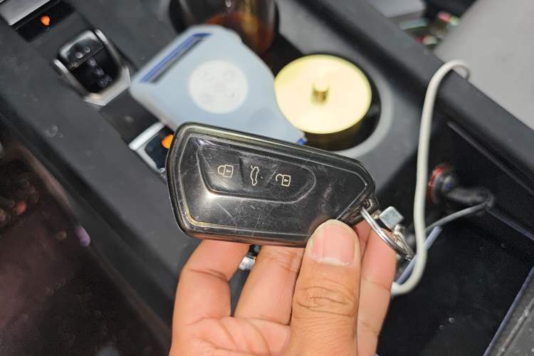 Used Volkswagen Tavendor 2024 380TSI All-Wheel-Drive R-Line Cruise Premium Edition
