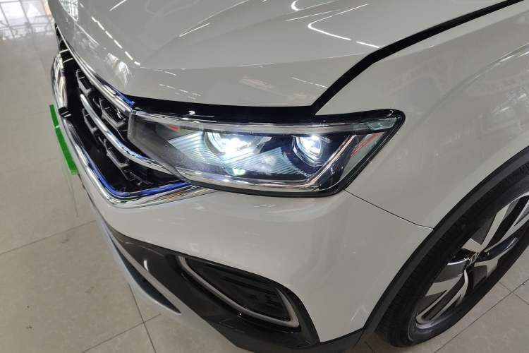 Used Volkswagen Tayron 2024 300TSI Two-Wheel-Drive Luxury Plus Advanced Version
