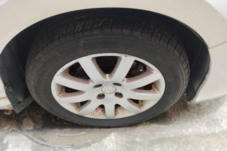 Used Peugeot 308 2014 Enjoy Edition Classic 1.6L Manual YouShang Model Right Front Wheel Hub