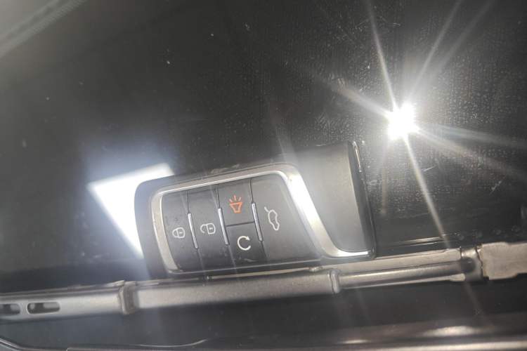 Used GAC Trumpchi M6 2023 PRO 270T DCT Luxury Edition
