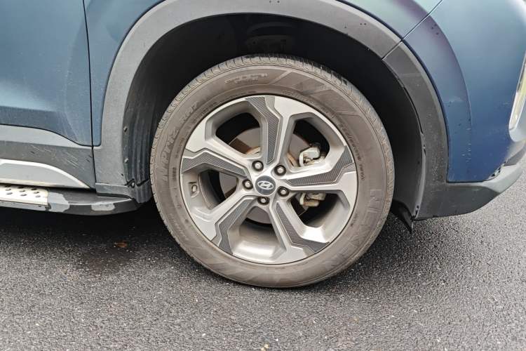 Used Hyundai Santa Fe 2020 380 TGDi Automatic Two-Wheel Drive GLS Luxury Edition Right Front Wheel Hub