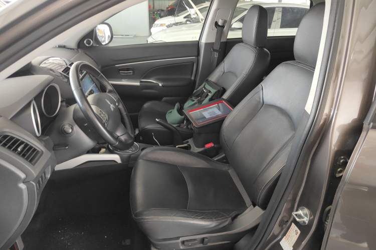 Used Mitsubishi ASX 2016 2.0L CVT Two-Wheel Drive Navigation Edition
