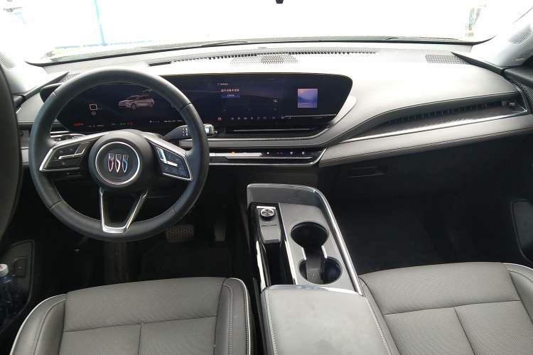 Used Buick E5 2025 Model 620KM Prestige Edition Center Console