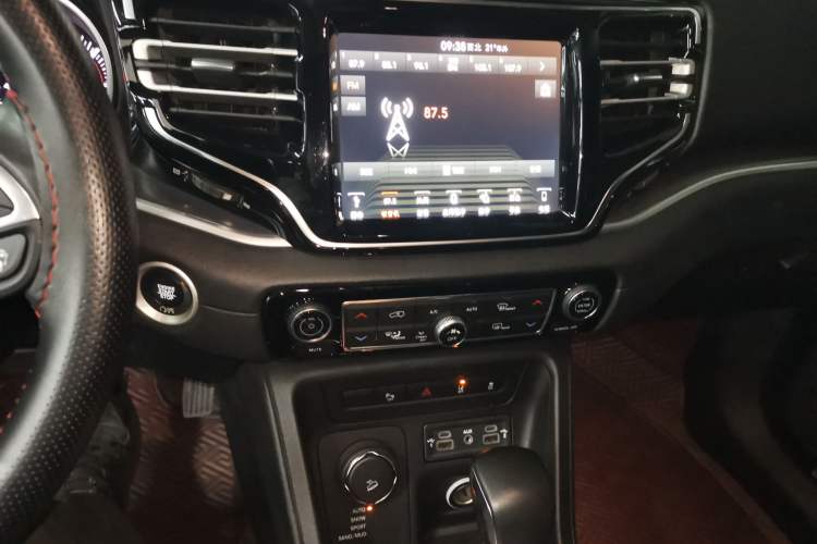 Used Jeep Grand Commander 2018 2.0T Four-Wheel Drive Prestige Edition China V
