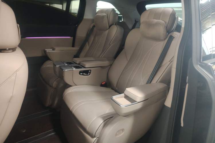 Used XPeng X9 2024 702 Ultra-Long Range Pro