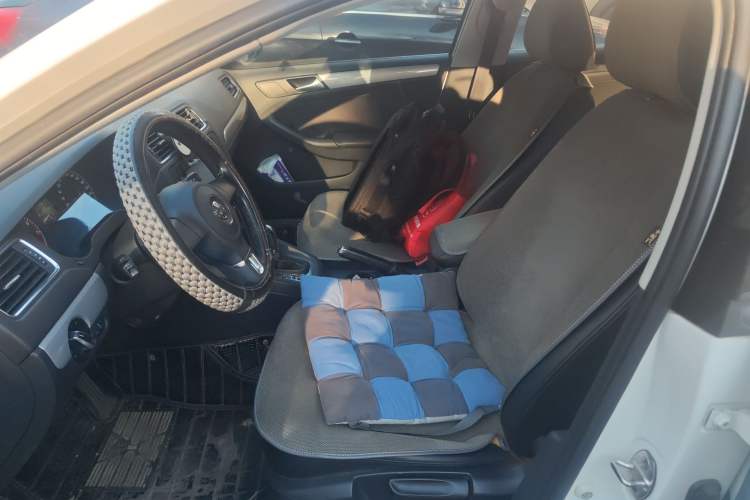 Used Volkswagen Sagitar 2014 1.6L Automatic Comfort Model Left Front Seat