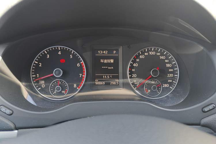 Used Volkswagen Sagitar 2014 Revised Version 1.4TSI Automatic Elite Edition