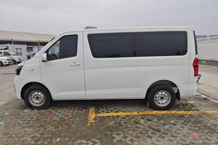 Used Chana Ruixing EM60 2025 Passenger Version Comfort Model 6 Seats 300 km Liftback Door
