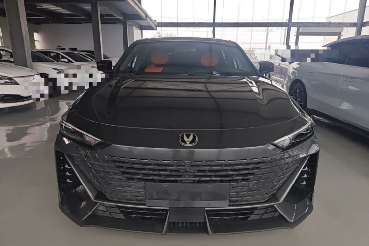 Used CHANGAN UNI-V iDD 2023 Zhidian iDD 1.5T 113km Smart & Fun Version (Rapid Edition) Front