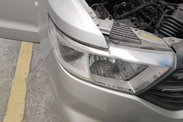 Used Wuling Hongguang V 2019 1.5L Jingqu Version China VI LAR