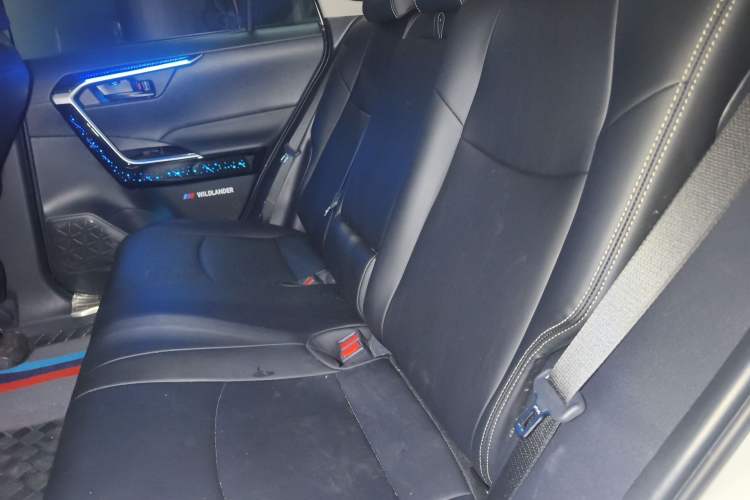 Used Toyota Wildlander 2024 2.0L CVT Two-Wheel Drive Leading Edition Left Rear Seat