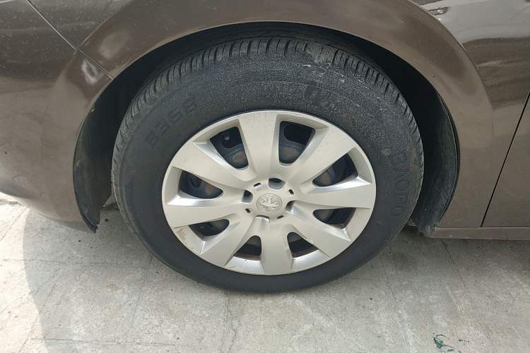 Used Peugeot 301 2014 1.6L Automatic Comfort Edition
