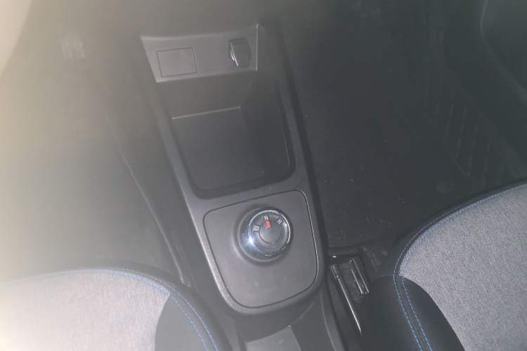 Used Dongfeng NAMMI EX1 2021 Zhi Ling Version Gear Lever