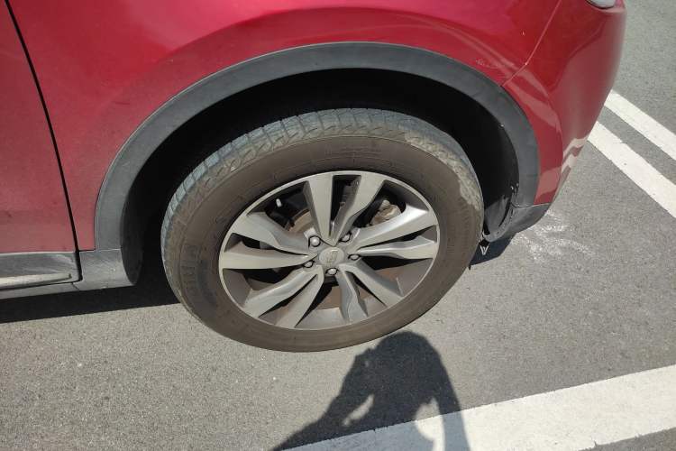 Used Geely Auto Emgrand X7 Sport 2016 2.0L Manual ZhiShang Version