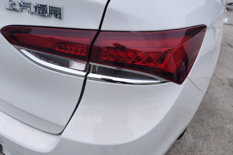 Used Buick GT 2019 15T Dual-Clutch Connected Elite Model China VI Right Rear Taillight