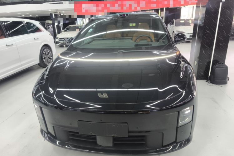 Used Li Auto i6 2025 Model Two-Wheel-Drive Standard Type
