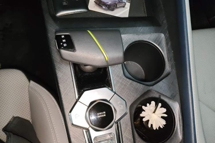 Used CHANGAN UNI-V iDD 2023 Zhidian iDD 1.5T 113km Smart & Fun Version (Rapid Edition)