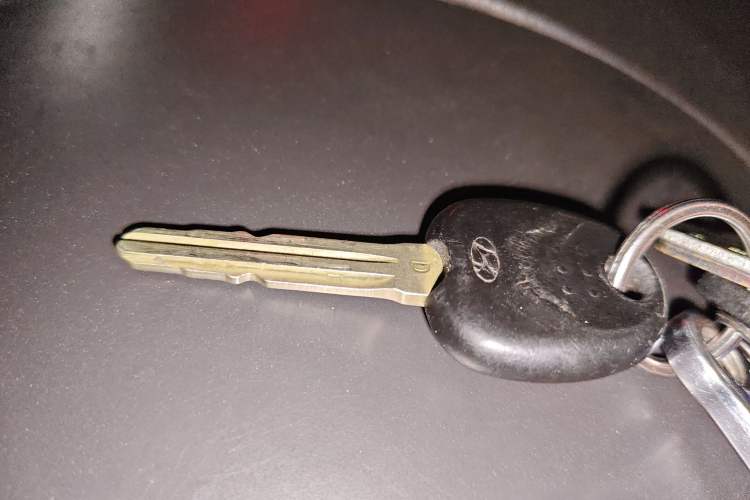 Used Hyundai Celesta 2011 1.6L Manual Top Trim Vehicle Key