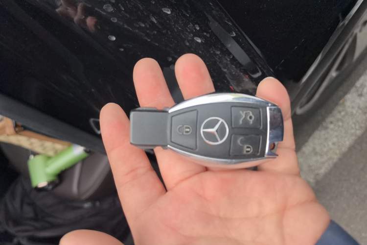 Used Mercedes-Benz GLC 2016 GLC 300 4MATIC Dynamic Model