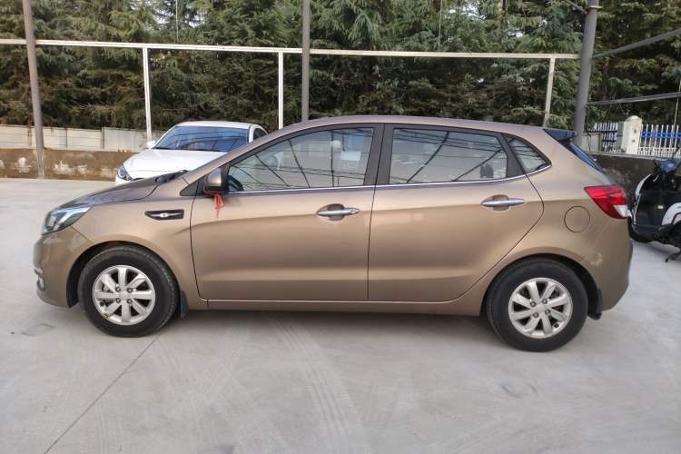 Used Kia K2 2015 Hatchback 1.4L AT GLS Cool Edition