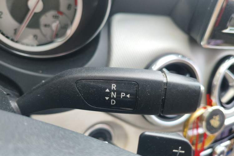 Used Mercedes-Benz GLA 2015 GLA 200 Fashion Model
