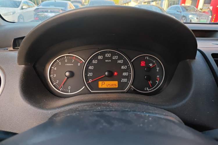 Used Suzuki Swift 2014 1.5L Automatic Fashion Edition
