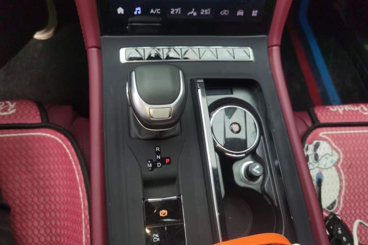 Used Hongqi H5 2024 2.0T Automatic Smart Connect Flagship Edition