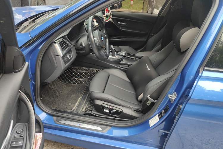 Used BMW 3 Series 2018 320Li Leading Model M Sport Package Driver Seat