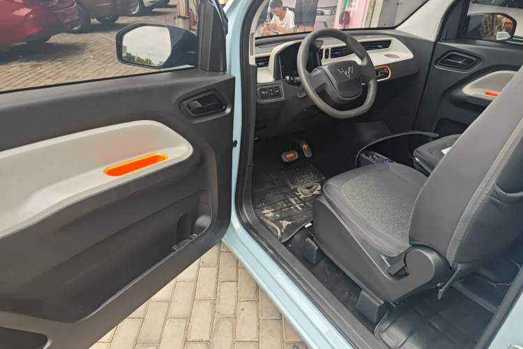 Used Wuling Hongguang MINIEV 2020 Enjoyment Model Lithium Iron Phosphate