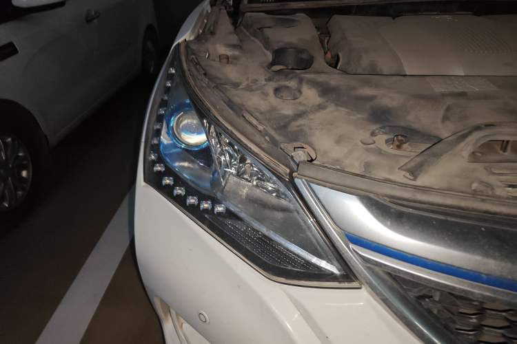 Used BYD Song New Energy 2017 Song DM 1.5TID All-Wheel Drive Luxury Model
