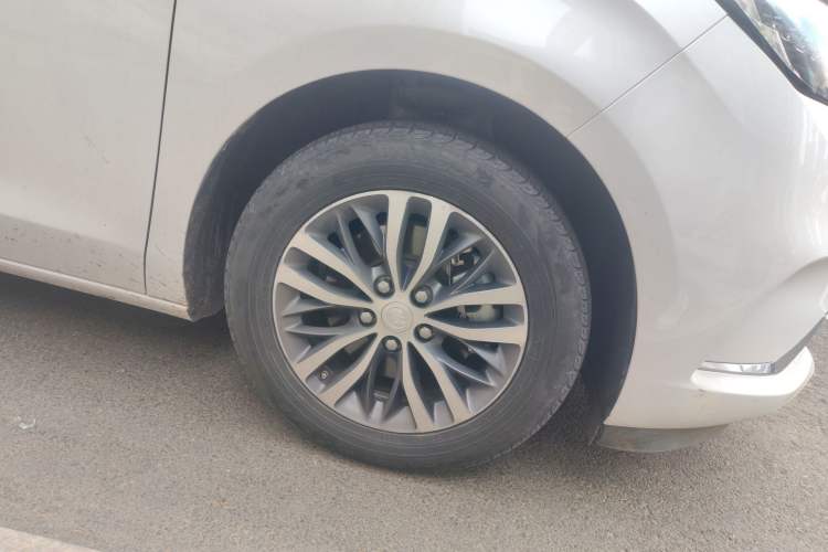 Used Buick GL8 2021 ES Landtrek 653T Comfort Edition