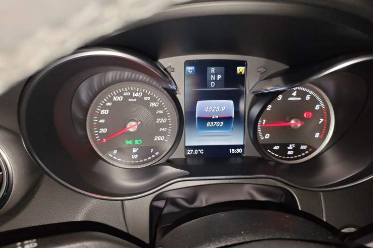 Used Mercedes-Benz GLC 2017 GLC 260 4MATIC Luxury Model
