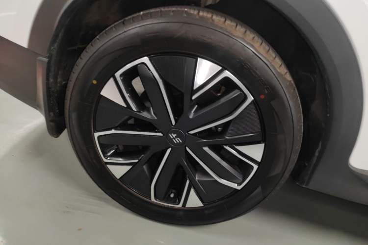 Used JETOUR Shanhai Shanhai L7 2024 1.5T 120km MAX+ 7-Seater
