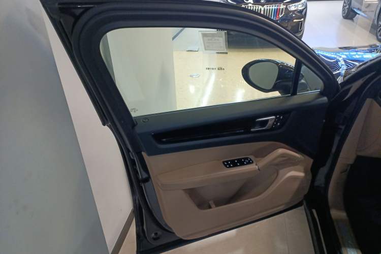 Used Porsche Cayenne E-Hybrid 2020 Cayenne E-Hybrid 2.0T