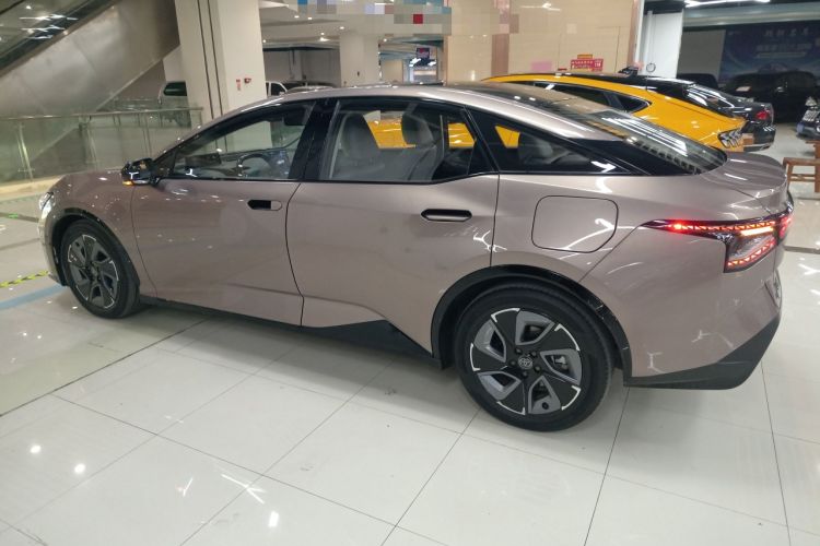 Used Toyota bZ3 2024 616 km Long-Range Premium