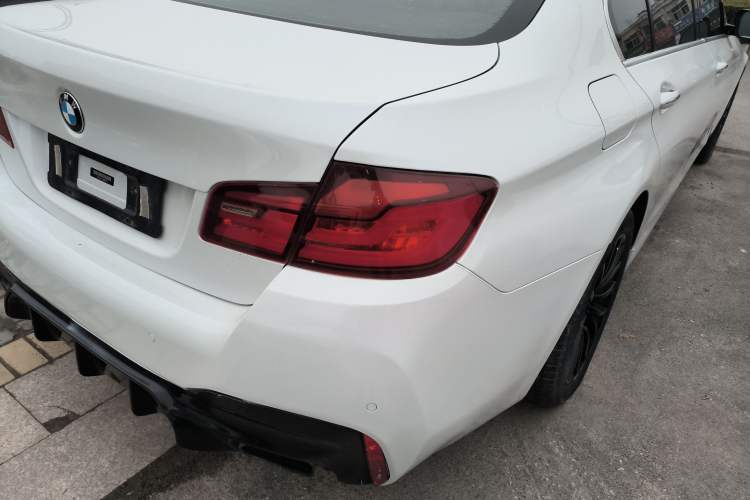 Used BMW 5 Series 2014 525Li Luxury Design Package
