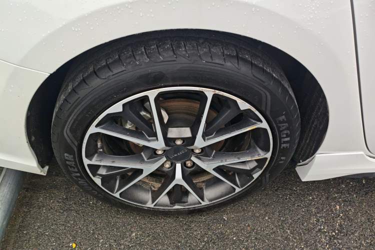 Used Lynk & Co 03 2021 1.5TD DCT Jing Champion Edition Right Rear Wheel Hub