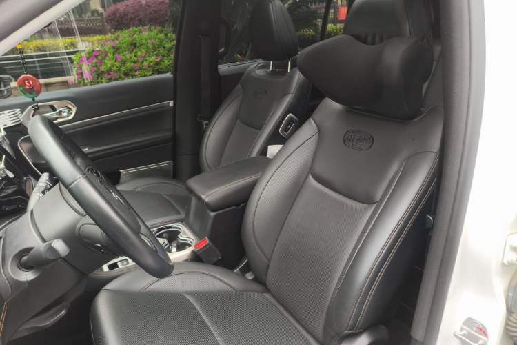 Used Jeep Grand Commander 2018 2.0T Four-Wheel Drive Smart Enjoyment Version China V Emission Standard Left Front Seat