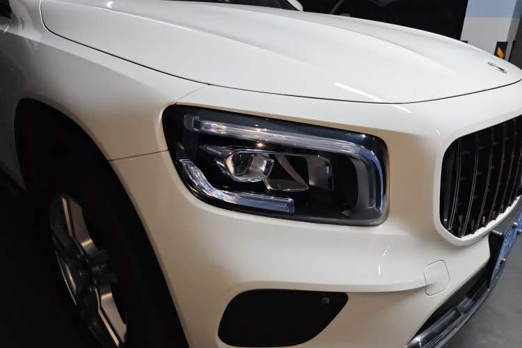 Used Mercedes-Benz GLB 2022 Second Facelift GLB 200 Dynamic Edition Right Front Headlight