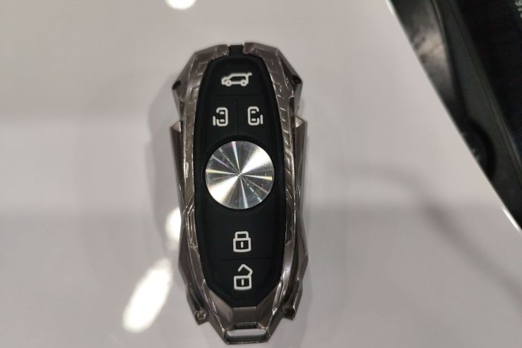 Used Roewe iMAX8 2021 400TGI Supreme Series Prestige Edition
