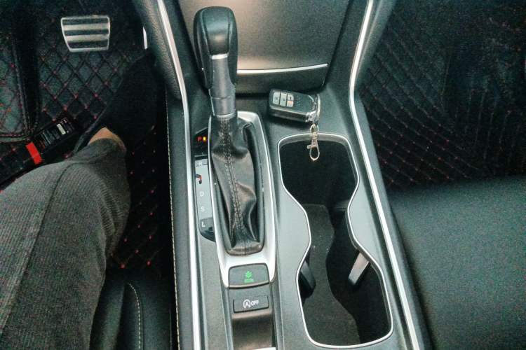 Used Honda Accord 2022 260TURBO Phantom Night · Prestige Edition Gear Lever