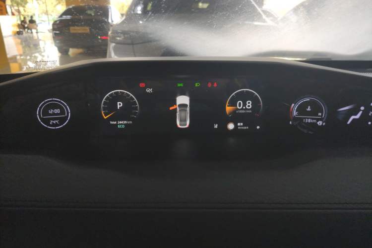 Used Changan UNI-V 2023 1.5T Prestige Model
