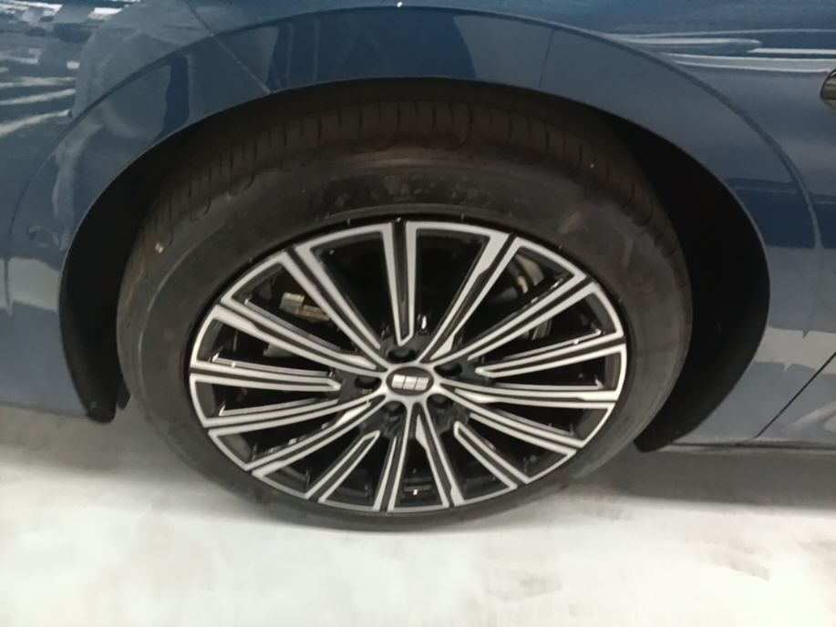 Geely Galaxy 8 2025 130km EM-P Starship Edition — снимка 10