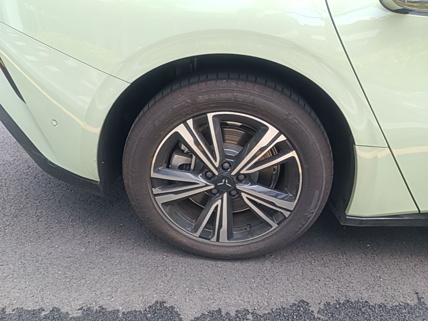 Hongqi EH7 2025 690 Smart Selection Edition — снимка 11
