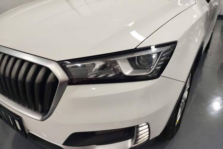 Used BORGWARD BX5 2017 20TGDI Automatic Two-Wheel Drive Pioneer Edition Left Front Headlight