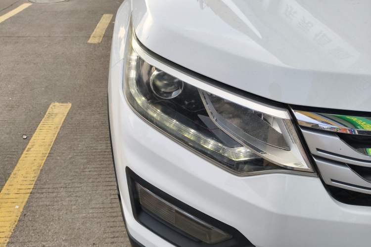 Used CHANGAN OSHAN CX70 2016 1.6L Manual Luxury Model
