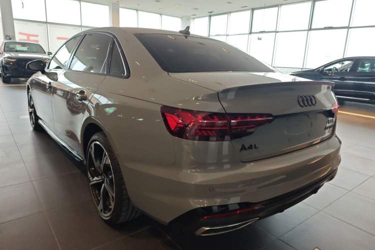 Used Audi A4L 2025 2 Million Units Enjoyment Version 40 TFSI Luxury Dynamic Edition B&O Starry Night Edition Exterior 2