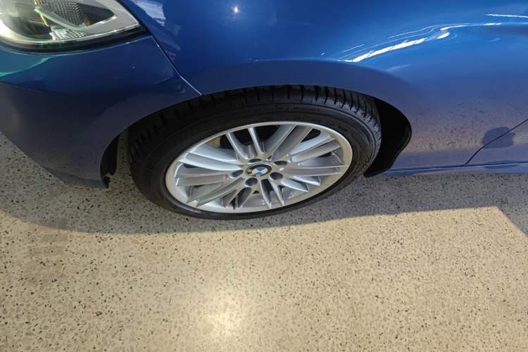 Used BMW 2 Series 2014 220i Sport Design Package