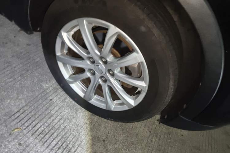 Used Cadillac XT4 2018 28T Two-Wheel Drive Tech Version